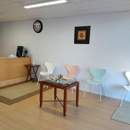 Healing Touch Holistic Living Space แอเมิร์สท์ ภายนอก รูปภาพ