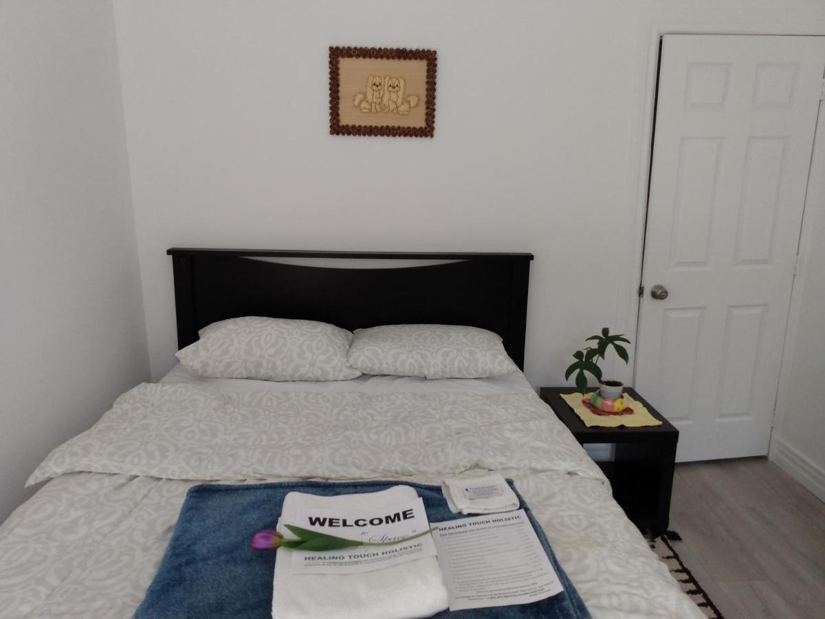 Healing Touch Holistic Living Space แอเมิร์สท์ ภายนอก รูปภาพ